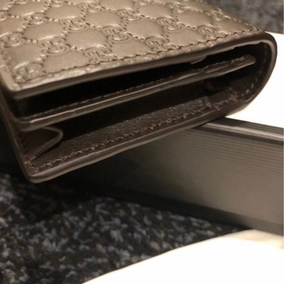 Authentic Gucci wallet - Picture 4 of 10
